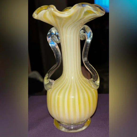 Vintage Murano Yellow Swirl Handle Glass Vase - Picture 5 of 7